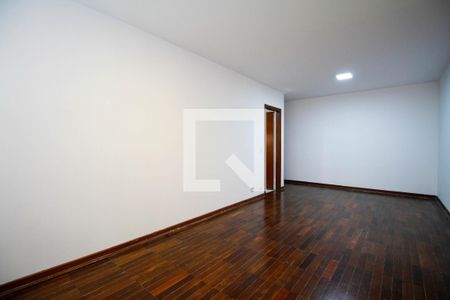 Apartamento à venda com 75m², 2 quartos e 1 vagaSala