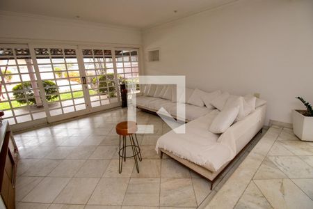 Sala de casa de condomínio à venda com 4 quartos, 520m² em Barra da Tijuca, Rio de Janeiro