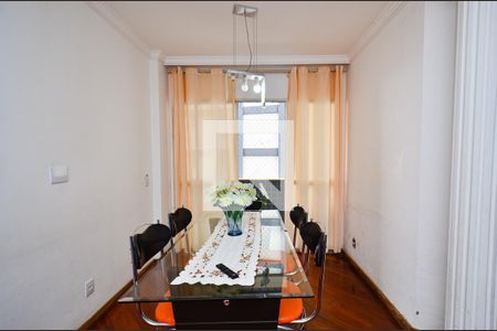 Sala  de apartamento à venda com 4 quartos, 117m² em Sagrada Família, Belo Horizonte