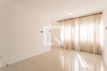 Sala de apartamento para alugar com 3 quartos, 75m² em Vila Olímpia, São Paulo