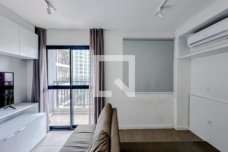 Sala/Quarto de kitnet/studio à venda com 1 quarto, 25m² em Liberdade, São Paulo