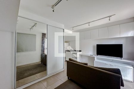 Sala/Quarto de kitnet/studio à venda com 1 quarto, 25m² em Liberdade, São Paulo