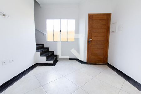 Sala de casa de condomínio à venda com 2 quartos, 55m² em Burgo Paulista, São Paulo