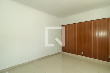 Sala de casa para alugar com 4 quartos, 252m² em Navegantes, Porto Alegre