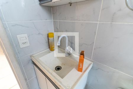 Banheiro de casa para alugar com 1 quarto, 30m² em Vila Gumercindo, São Paulo