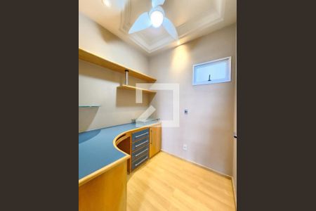 Escritório de apartamento à venda com 3 quartos, 102m² em Belvedere, Belo Horizonte