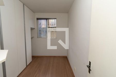 Quarto 1 de apartamento à venda com 2 quartos, 52m² em Monte Castelo, Contagem