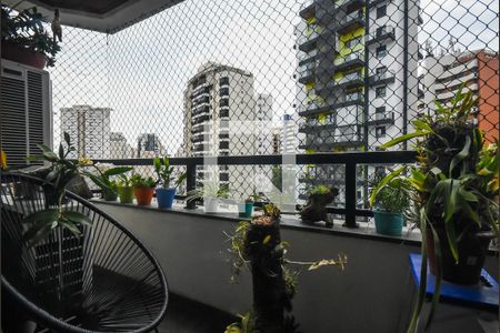 Varanda de apartamento à venda com 3 quartos, 107m² em Vila Andrade, São Paulo