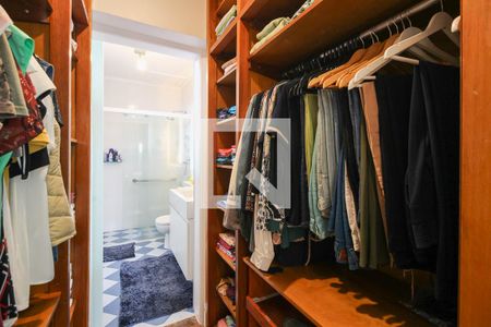 Closet da Suíte 1 de casa à venda com 4 quartos, 265m² em Sumaré, São Paulo