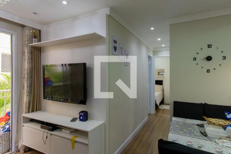 Sala de apartamento para alugar com 2 quartos, 47m² em Jardim Isis, Cotia