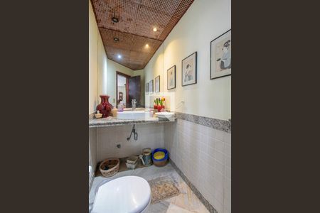 Lavabo de casa de condomínio à venda com 3 quartos, 600m² em Itanhangá, Rio de Janeiro