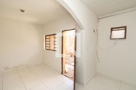 Sala de casa para alugar com 2 quartos, 180m² em Riacho das Pedras, Contagem