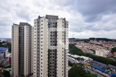 Vista de apartamento à venda com 3 quartos, 110m² em Chácara Agrindus, Taboão da Serra