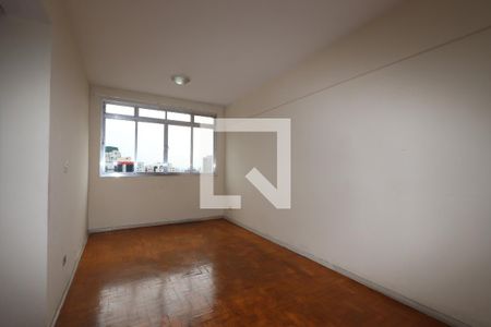 Apartamento para alugar com 78m², 2 quartos e 1 vagaSala