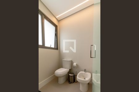 Apartamento à venda com 162m², 2 quartos e 2 vagas Apartamento à venda com 162m², 2 quartos e 2 vagasBanheiro do Quarto 1