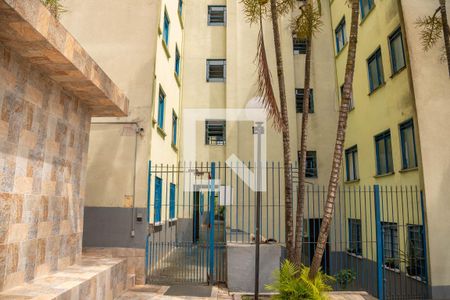 Apartamento à venda com 45m², 2 quartos e 1 vaga Apartamento à venda com 45m², 2 quartos e 1 vagaFachada do bloco