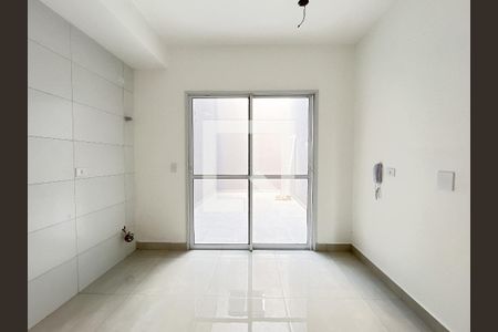 Sala/Cozinha de apartamento para alugar com 1 quarto, 44m² em Vila Mangalot, São Paulo