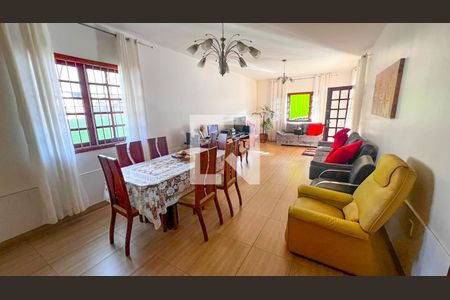 Sala de casa à venda com 4 quartos, 230m² em Jardim América, Belo Horizonte