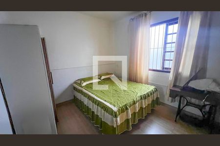 Quarto 2 de casa à venda com 4 quartos, 230m² em Jardim América, Belo Horizonte