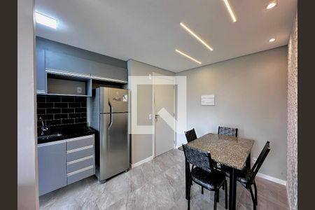 Sala de apartamento para alugar com 2 quartos, 50m² em Jardim Caravelas, São Paulo