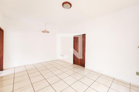 Sala  de casa para alugar com 4 quartos, 260m² em Centro, Jacareí