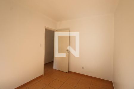 Quarto 1 de apartamento à venda com 3 quartos, 55m² em Marechal Rondon, Canoas