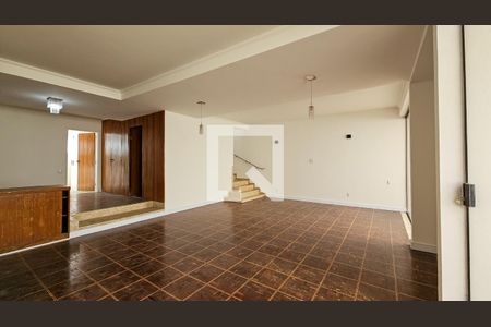 Sala de casa para alugar com 3 quartos, 192m² em Campo Grande, São Paulo