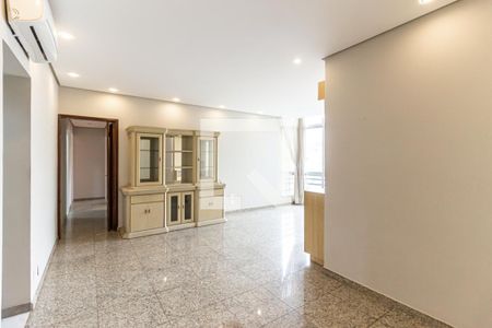 Apartamento para alugar com 96m², 3 quartos e sem vagaSala