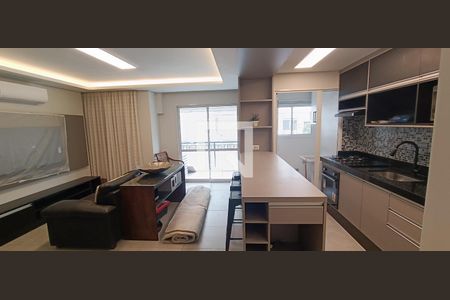 Sala/Cozinha de apartamento para alugar com 1 quarto, 65m² em Morumbi, São Paulo