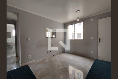 Sala de apartamento para alugar com 2 quartos, 45m² em Jardim Lourdes, Ferraz de Vasconcelos