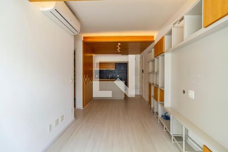 Sala de apartamento à venda com 3 quartos, 70m² em Pinheiros, São Paulo