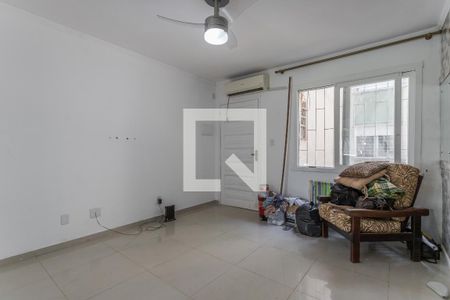 Sala de apartamento para alugar com 1 quarto, 63m² em Humaitá, Porto Alegre