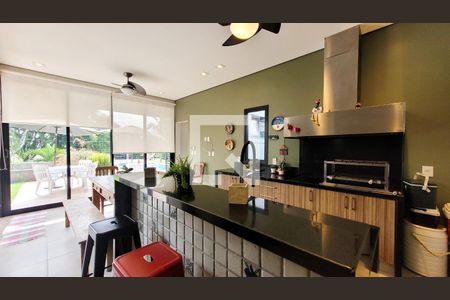 Casa de condomínio à venda com 300m², 4 quartos e 4 vagas Casa de condomínio à venda com 300m², 4 quartos e 4 vagasÁrea gourmet