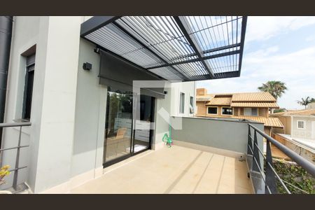 Casa de condomínio à venda com 300m², 4 quartos e 4 vagas Casa de condomínio à venda com 300m², 4 quartos e 4 vagasVaranda da Suíte 1