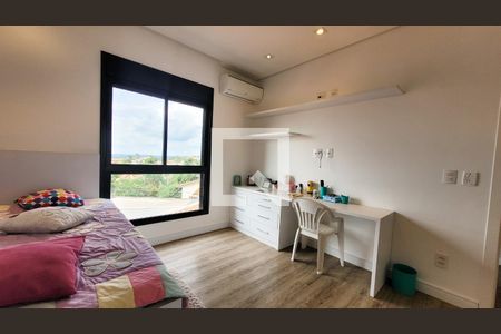 Casa de condomínio à venda com 300m², 4 quartos e 4 vagas Casa de condomínio à venda com 300m², 4 quartos e 4 vagasQuarto 2