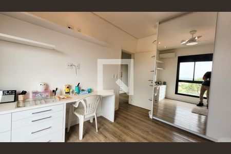 Casa de condomínio à venda com 300m², 4 quartos e 4 vagas Casa de condomínio à venda com 300m², 4 quartos e 4 vagasQuarto 2