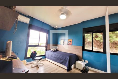 Casa de condomínio à venda com 300m², 4 quartos e 4 vagas Casa de condomínio à venda com 300m², 4 quartos e 4 vagasQuarto