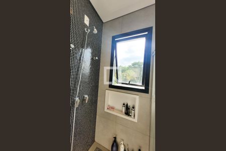 Casa de condomínio à venda com 300m², 4 quartos e 4 vagas Casa de condomínio à venda com 300m², 4 quartos e 4 vagasBanheiro da Suíte 1