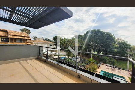 Casa de condomínio à venda com 300m², 4 quartos e 4 vagas Casa de condomínio à venda com 300m², 4 quartos e 4 vagasVaranda da Suíte 1