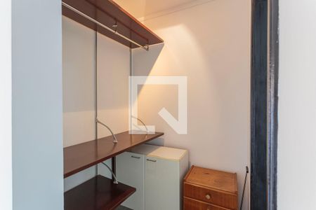 Quarto de apartamento à venda com 1 quarto, 42m² em Vila Olímpia, São Paulo