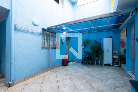 Casa à venda com 230m², 4 quartos e 4 vagas Casa à venda com 230m², 4 quartos e 4 vagasQuintal