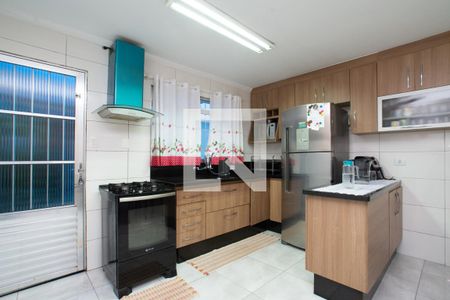 Casa à venda com 230m², 4 quartos e 4 vagas Casa à venda com 230m², 4 quartos e 4 vagasCozinha