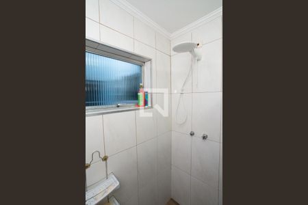 Casa à venda com 230m², 4 quartos e 4 vagas Casa à venda com 230m², 4 quartos e 4 vagasBanheiro Corredor