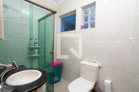 Casa à venda com 230m², 4 quartos e 4 vagas Casa à venda com 230m², 4 quartos e 4 vagasBanheiro da Suíte