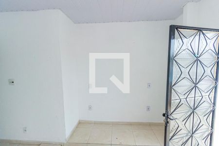 Quarto 1 de apartamento para alugar com 2 quartos, 60m² em Marechal Hermes, Rio de Janeiro