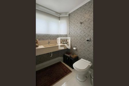 Lavabo de casa de condomínio à venda com 3 quartos, 414m² em Alphaville Residencial Dois, Barueri