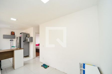 Sala de apartamento para alugar com 2 quartos, 40m² em Rubem Berta, Porto Alegre