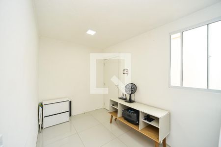 Sala de apartamento para alugar com 2 quartos, 40m² em Rubem Berta, Porto Alegre