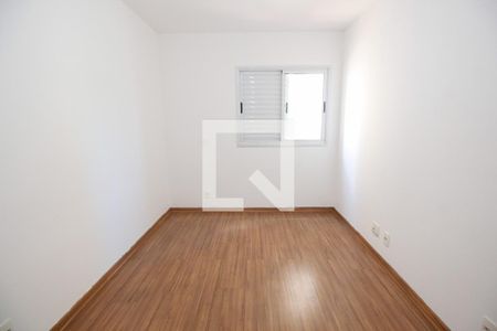 Quarto 1 de apartamento para alugar com 2 quartos, 58m² em Jardim Henriqueta, Taboão da Serra