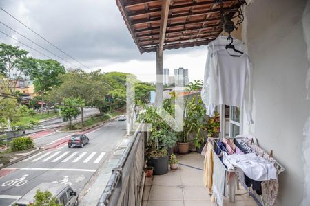 Varanda de casa à venda com 4 quartos, 230m² em Vila Nogueira, Diadema